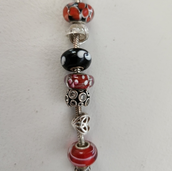 Individuality beads and bracelet - Picture 2 of 11